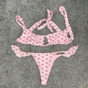 Frankies Bikini Set